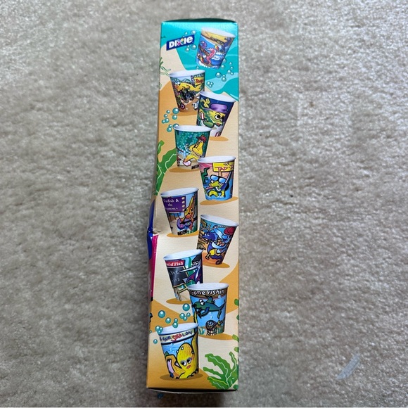 Vintage 90s Dixie 3oz Bathroom cups Funky Fish - Picture 3 of 4